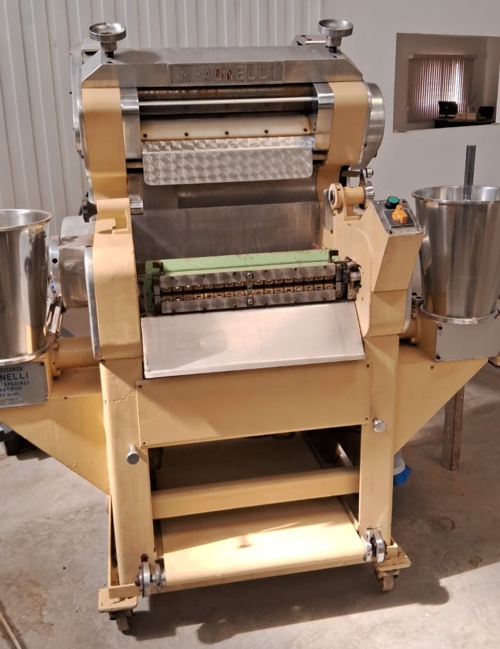 Máquina de Ravioli Agnelli 16 Punções